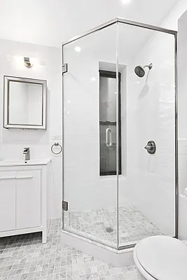 Rented by Compass | media 9