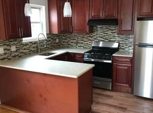 927 Neill Ave #2, Bronx, NY 10462