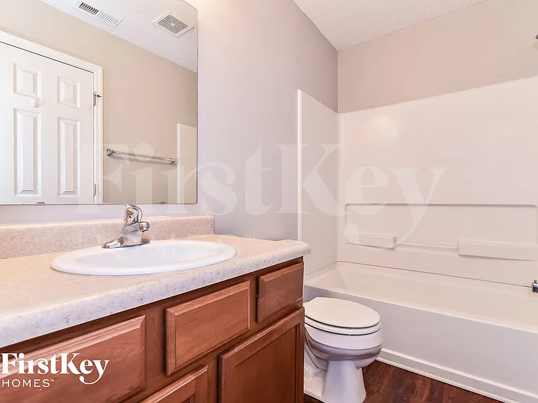 673 Loon Ln — Photo 13
