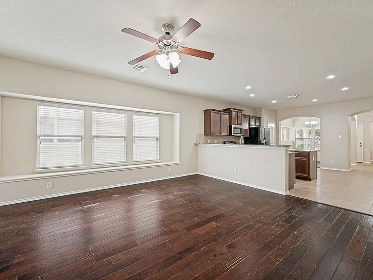 9017 Eagle Dr — Photo 11