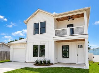 306 Rose Ln, Panama City Beach, FL 32413