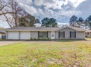 2204 Moffett Rd, Lufkin, TX 75901