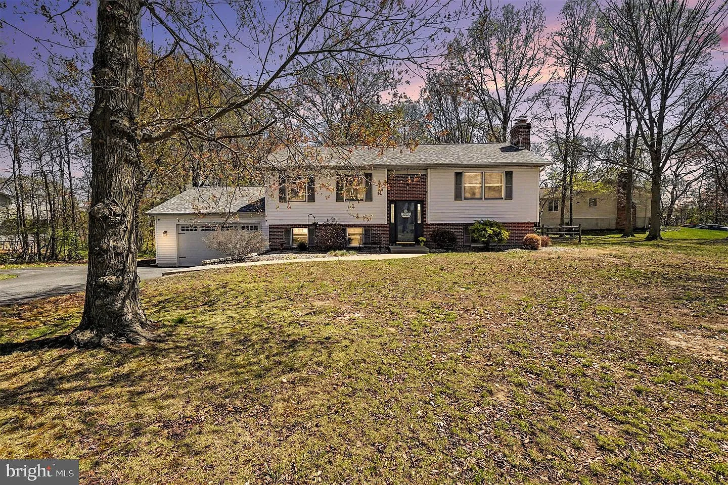 107 White Pine Cir photo 1