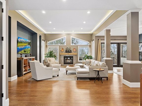 3rd image of 5100 Glendale Rd