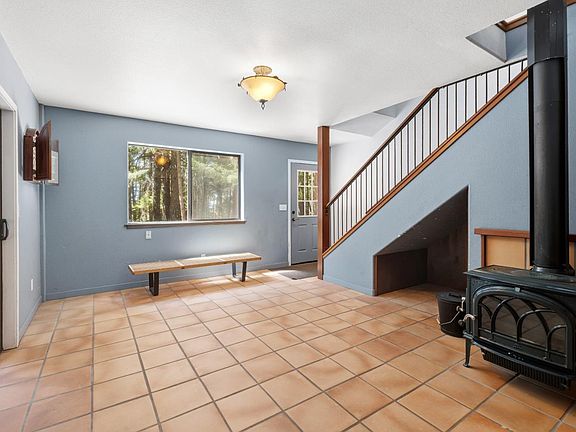 3rd image of 56481 Registered Guest Road