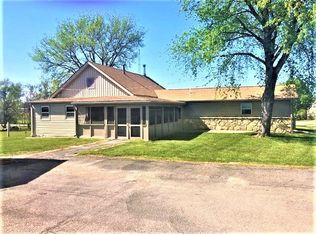 1554 18th Rd, Clay Center, KS 67432