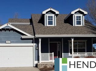 1042 Grand Ave, Windsor, CO 80550