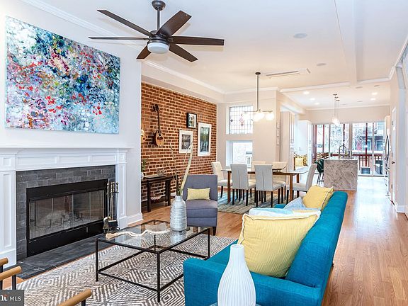 4th image of 133 Thomas St NW