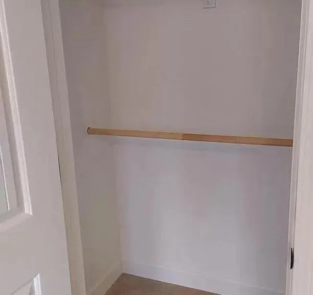 653 N Daniel Way — Photo 16
