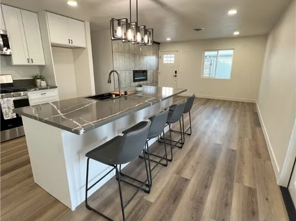 2413 Valparaiso St, Las Vegas, NV 89108