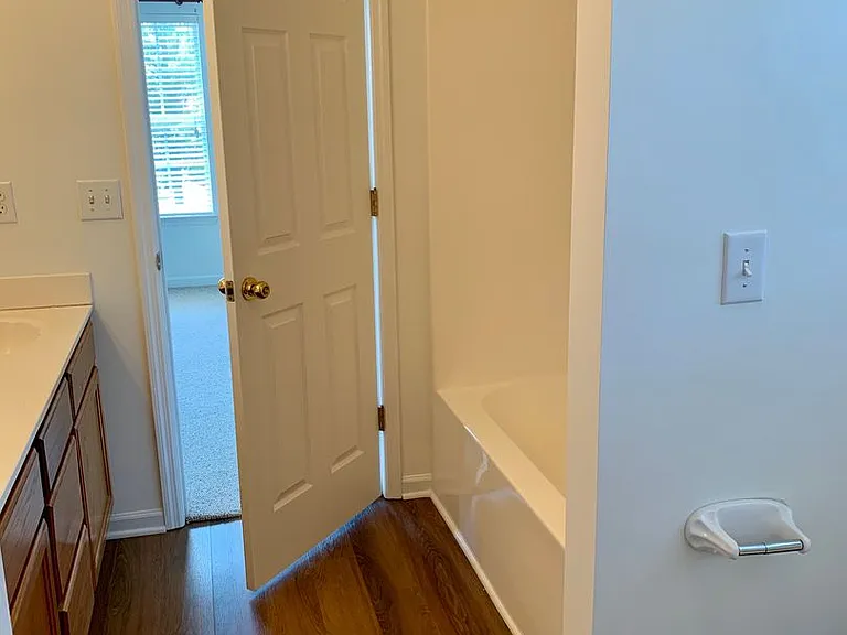 400 Bembridge Ln — Photo 15