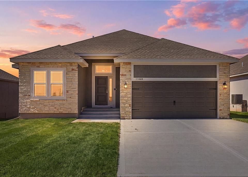 1st image of 11460 N Auburndale Cir