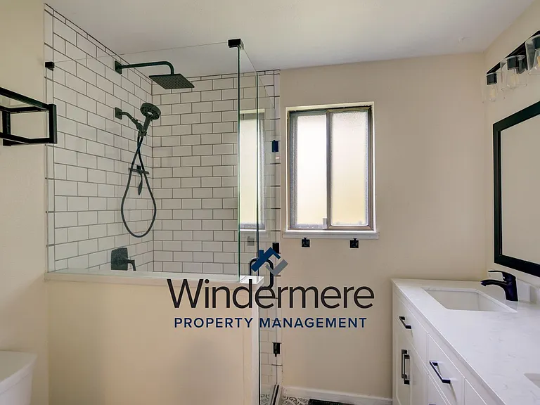 1285 Crescent Dr — Photo 15