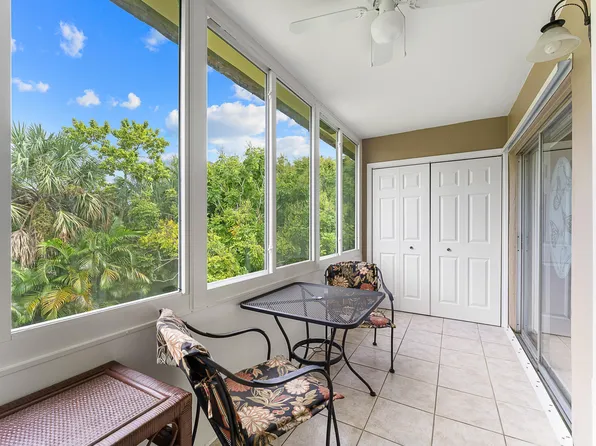 2600 S Kanner Highway #Y11, Stuart, FL 34994