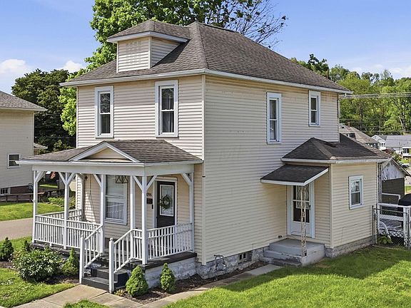 5th image of 1096 Church St