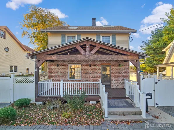 338 Runyon Ave, Middlesex, NJ 08846