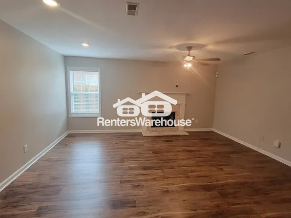 1353 Isleworth Cir, College Park, GA 30349