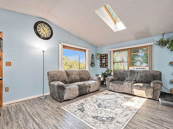 2nd image of 3995 McKendry Rd