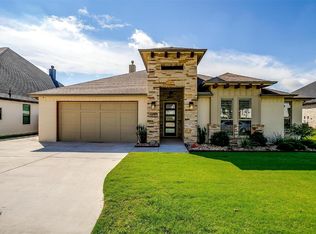 1221 Crown Valley Dr, Weatherford, TX 76087