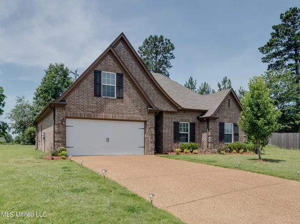 409 Robin Cv, Senatobia, MS 38668