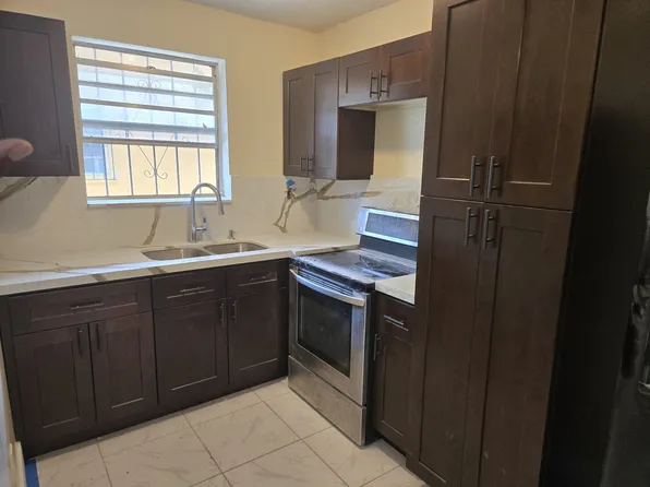 3101 NW 133rd St #4, Opa Locka, FL 33054