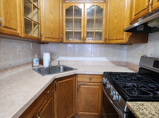 162 W 20th St APT 2R, Bayonne, NJ 07002