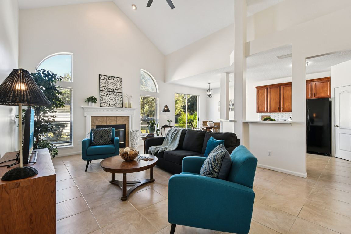 next background image