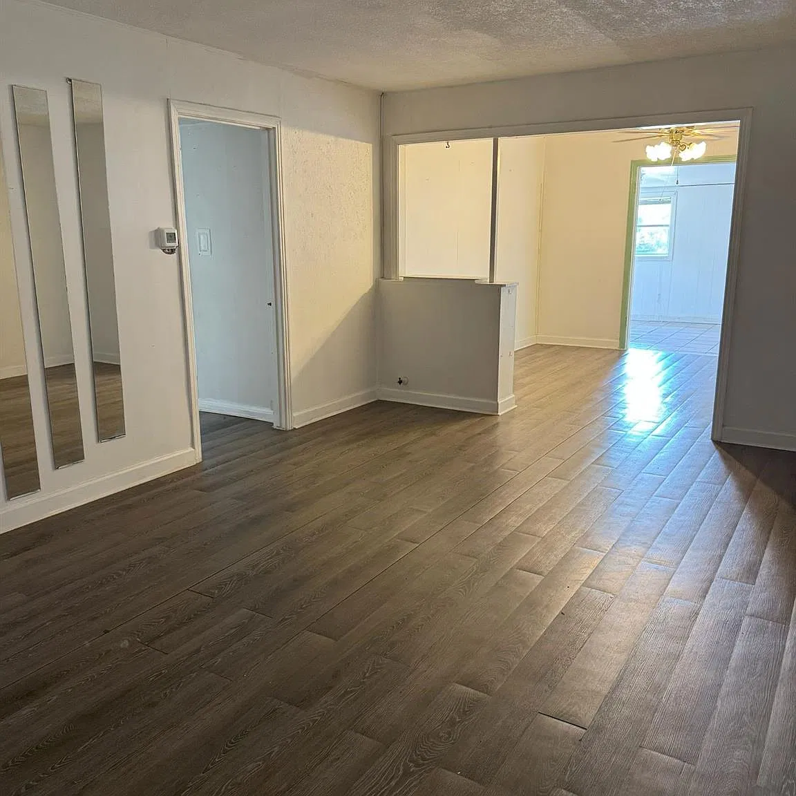 2 bed, 1.0 bath, 1250 sqft, $2,500 — Photo 3