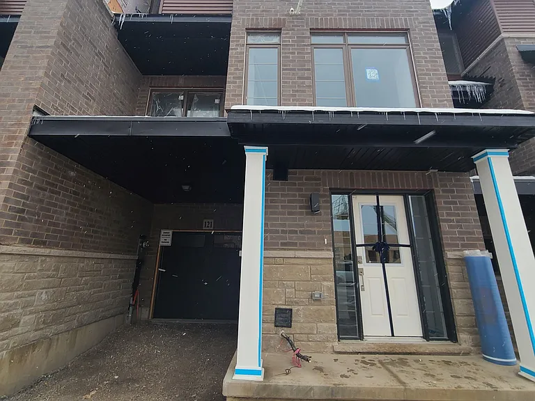 61 Soho St #121 — Photo 22