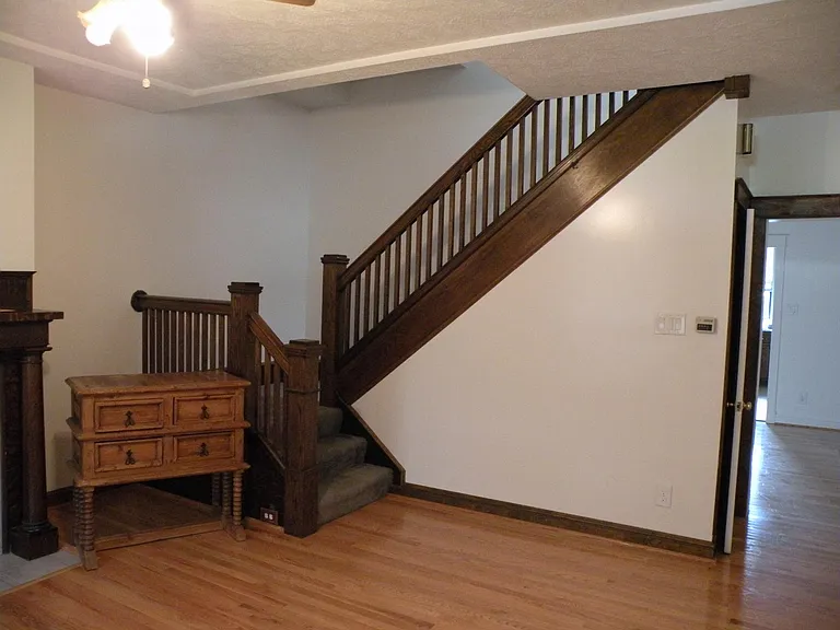 718 Copeland St — Photo 16