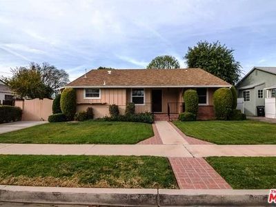 7917 Ostrom Ave, Van Nuys, CA, 91406