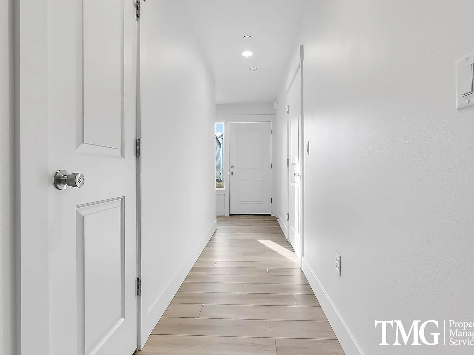 1 month FREE rent! Call to find out howFind out how! — Photo 4