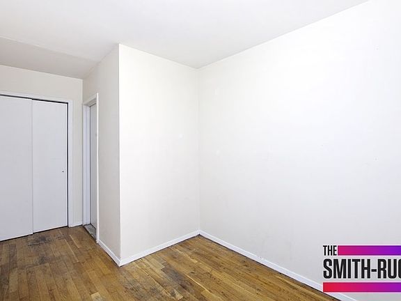 3rd image of 334 W 47th St APT 4B