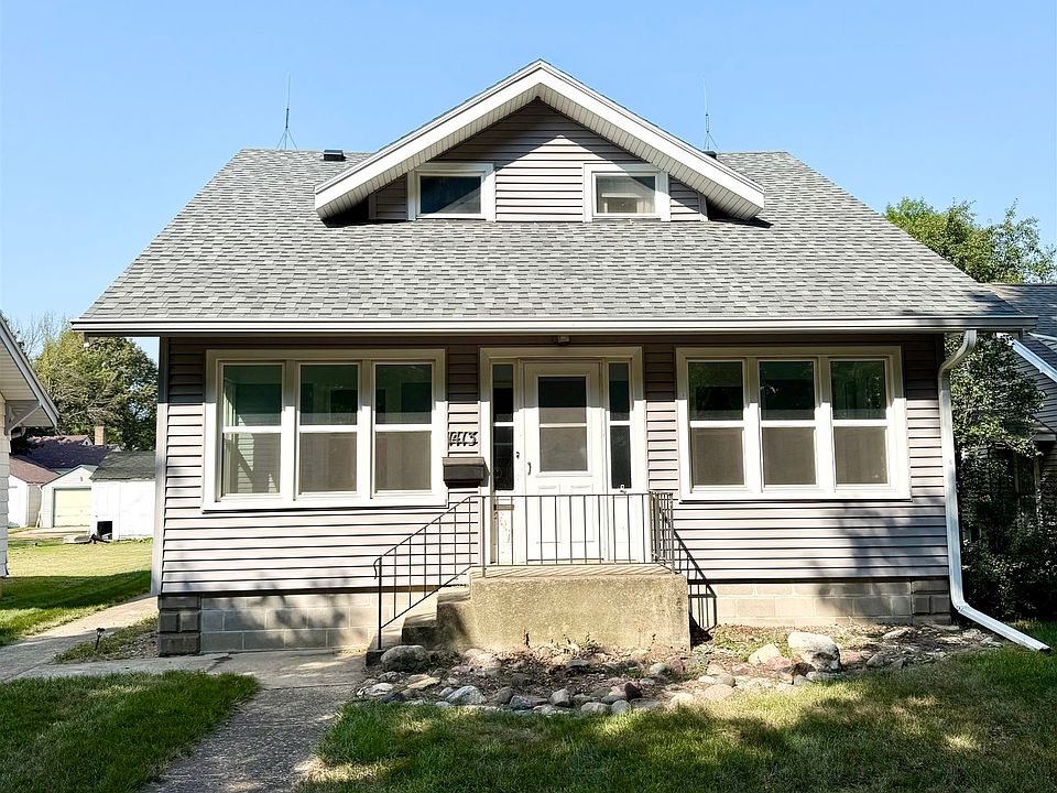 1st image of 1413 2nd Ave E