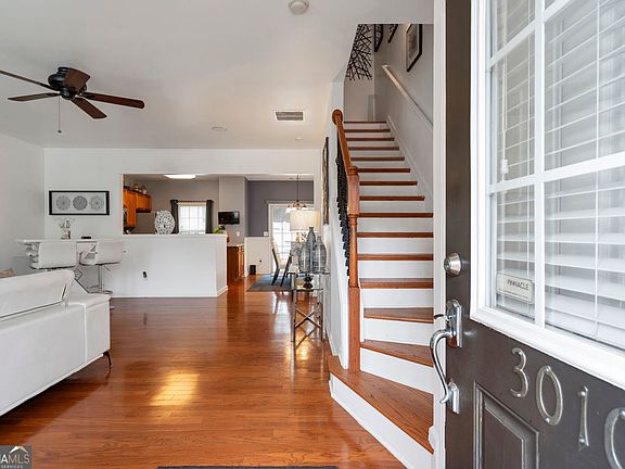 2nd image of 3010 Deerborne Ct SW