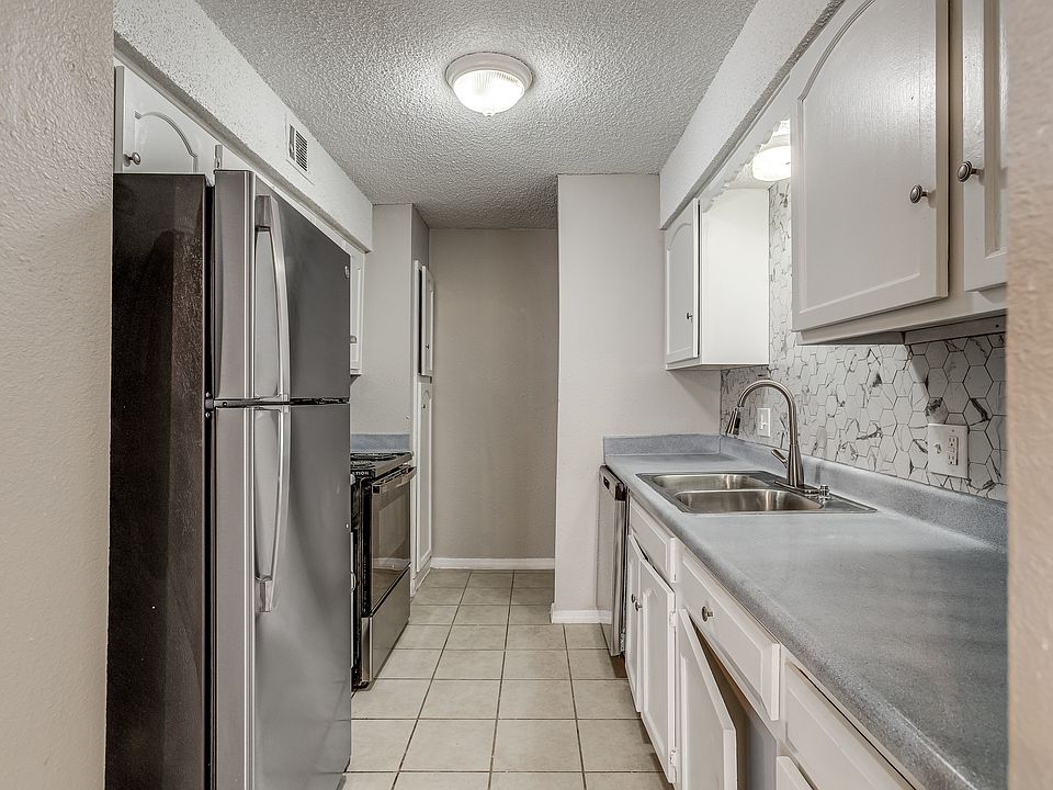 Tuscany Village - Kitchen