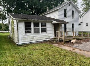 330 E Center St, Sheldon, IL 60966