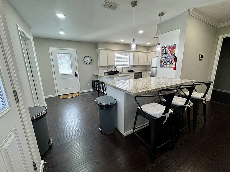 Hamlin Valley Dr — Photo 6