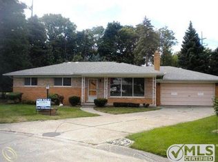 32839 Haff Ct, Warren, MI 48093