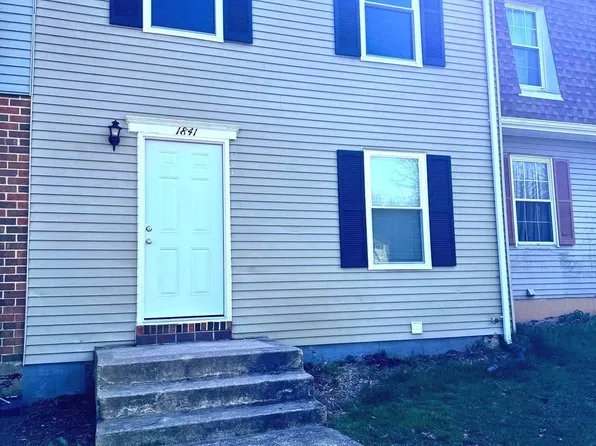 1841 Dove Ct, Severn, MD 21144