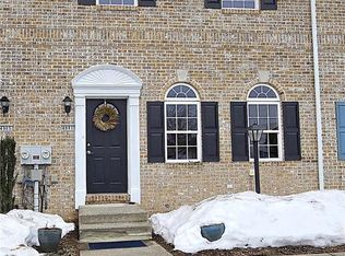 4901 Shawnee Ct N, Schnecksville, PA 18078