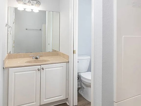 2nd image of 1802 Jackson Ave W APT 120