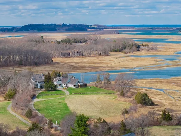 80-80 Eastern Ave #R, Essex, MA 01929