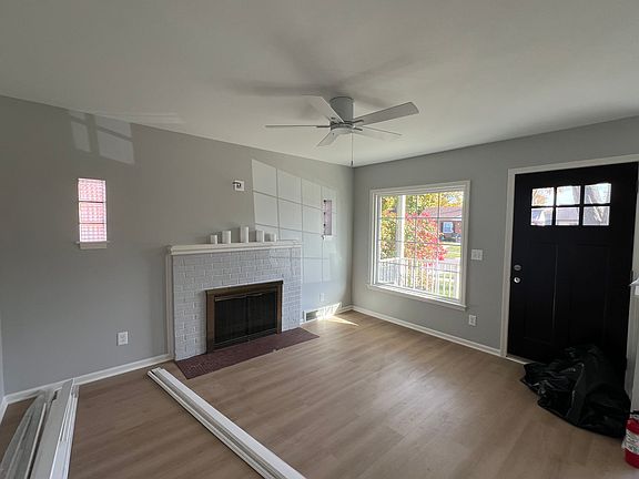 5th image of 4231 Elmwood Ave