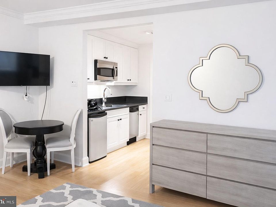 1st image of 1701 Locust St Unit 2016