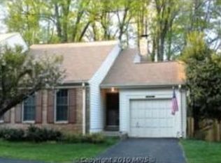 9986 Hemlock Woods Ln, Burke, VA 22015