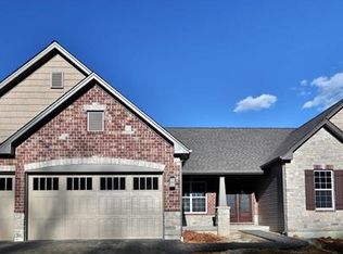 1515 Flora Del Dr, Fenton, MO 63026