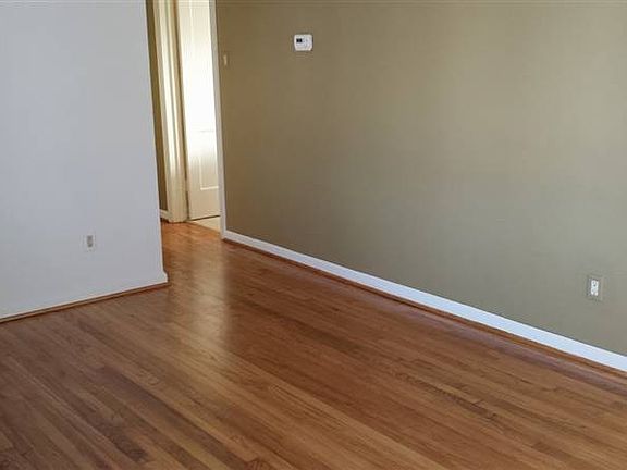 4th image of 4303 Mankato Ave