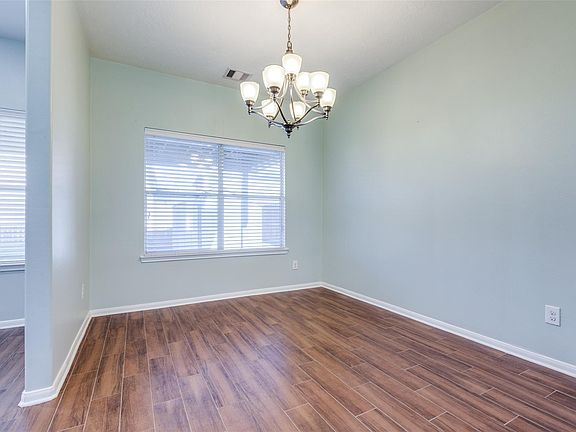 4th image of 11418 Northam Dr