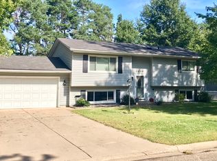 1615 Eugene St, White Bear Lake, MN 55110